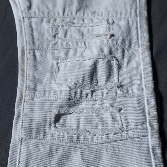 New York Laundry Other - White jeans with distressed legs. Men's 32" x 30"